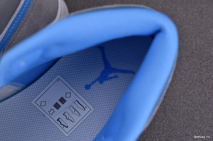 Blue DX9276-100 Grey Mid 1 Jordan University 1023